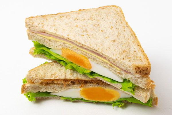 Nutrisi Sandwich untuk Bekal Sekolah 